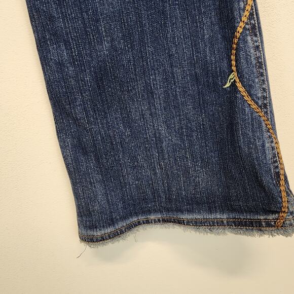 Bandolino Embroidered Stretch Jeans Size 8 30" Frayed Pockets Medium Wash Y2K - Picture 5 of 11